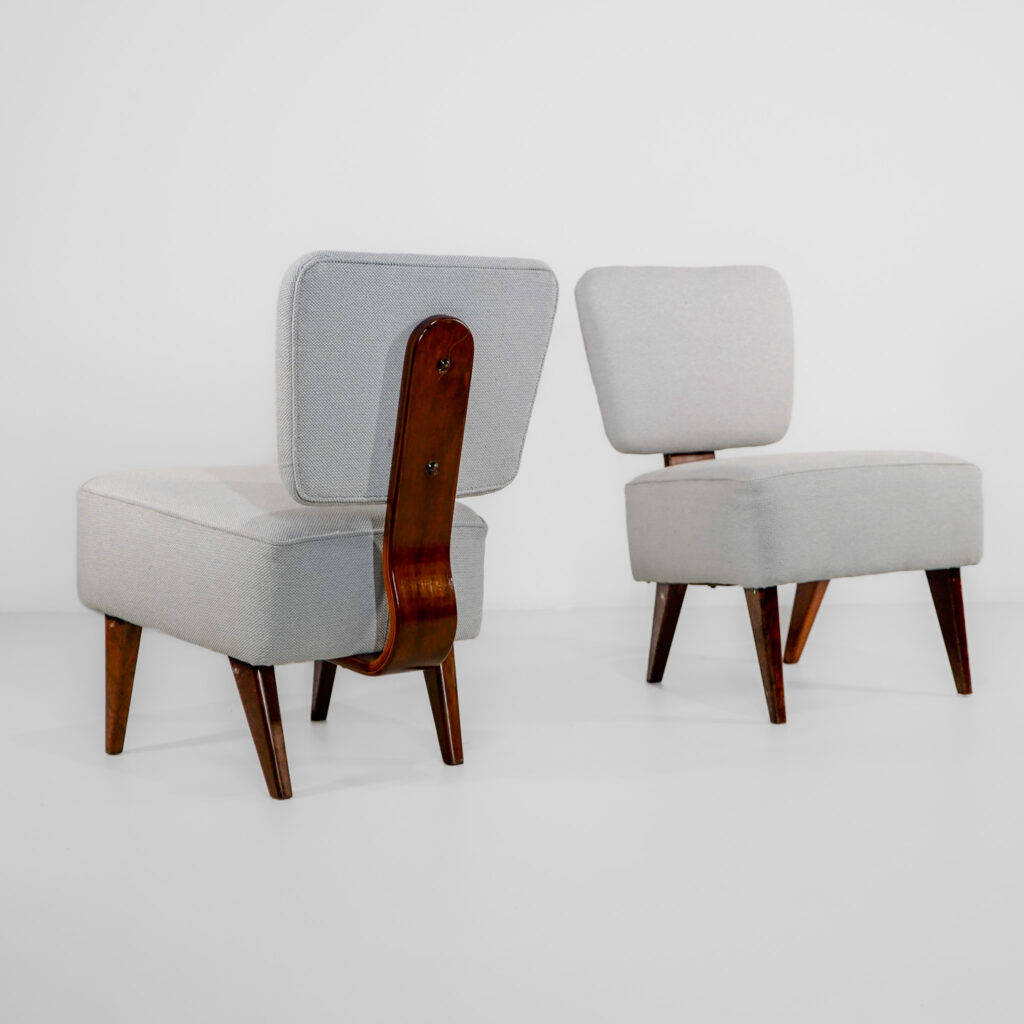 Móveis Cimo, Brasil – 1960 par de poltronas em Imbuia vergada.