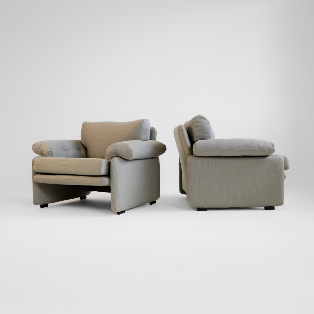 Afra & Tobia Scarpa para B&B Italia, par de poltronas lounge “Coronado”, Itália, 1966. Revestido em linho